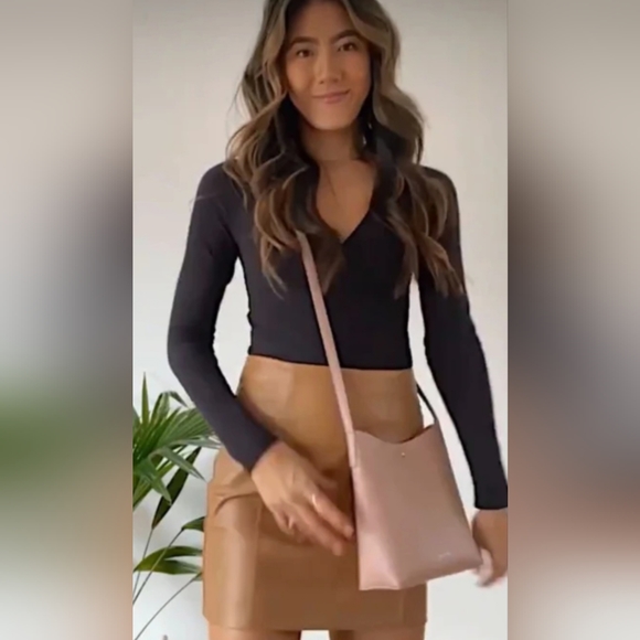 SAMARA SHOULDER BAG IN A BEAUTIFUL PEONY COLOR - Picture 1 of 5